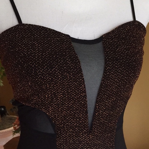 Black dress - Picture 2 of 8